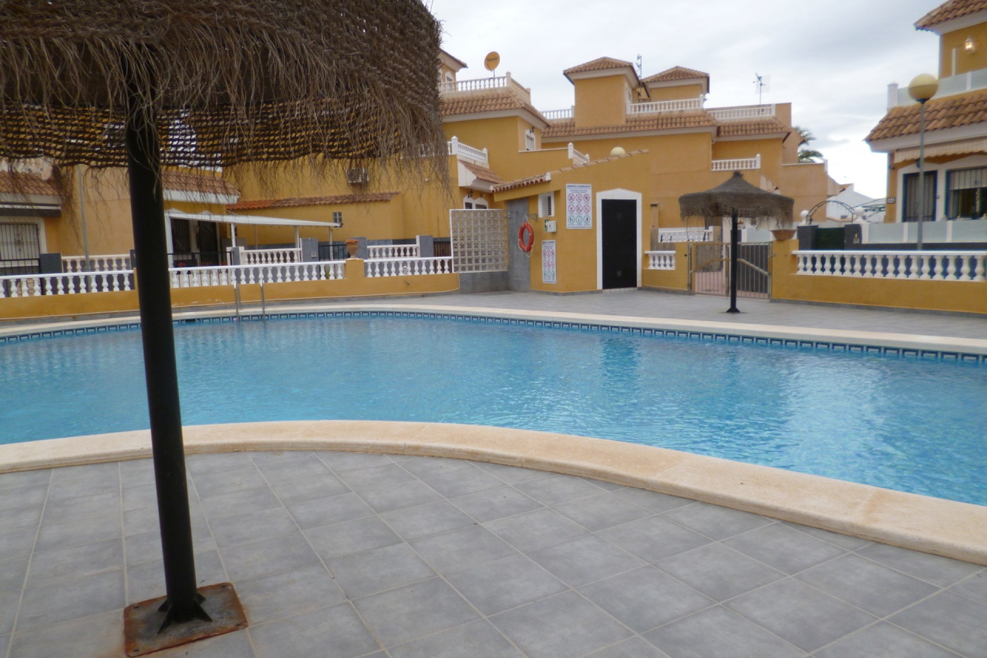 Resale - Town House -
Playa Flamenca - Costa Blanca