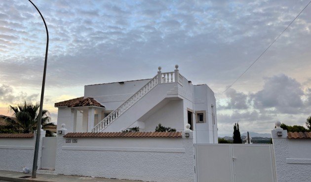 Villa - Resale - San Miguel de Salinas - Inland