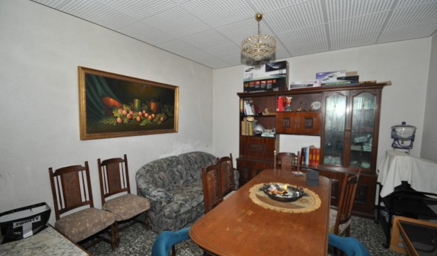 Resale - Town House -
Petrer - Inland