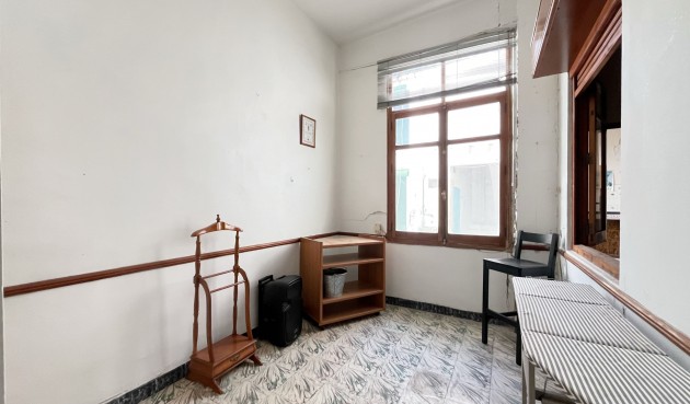 Resale - Town House -
Pego - Inland